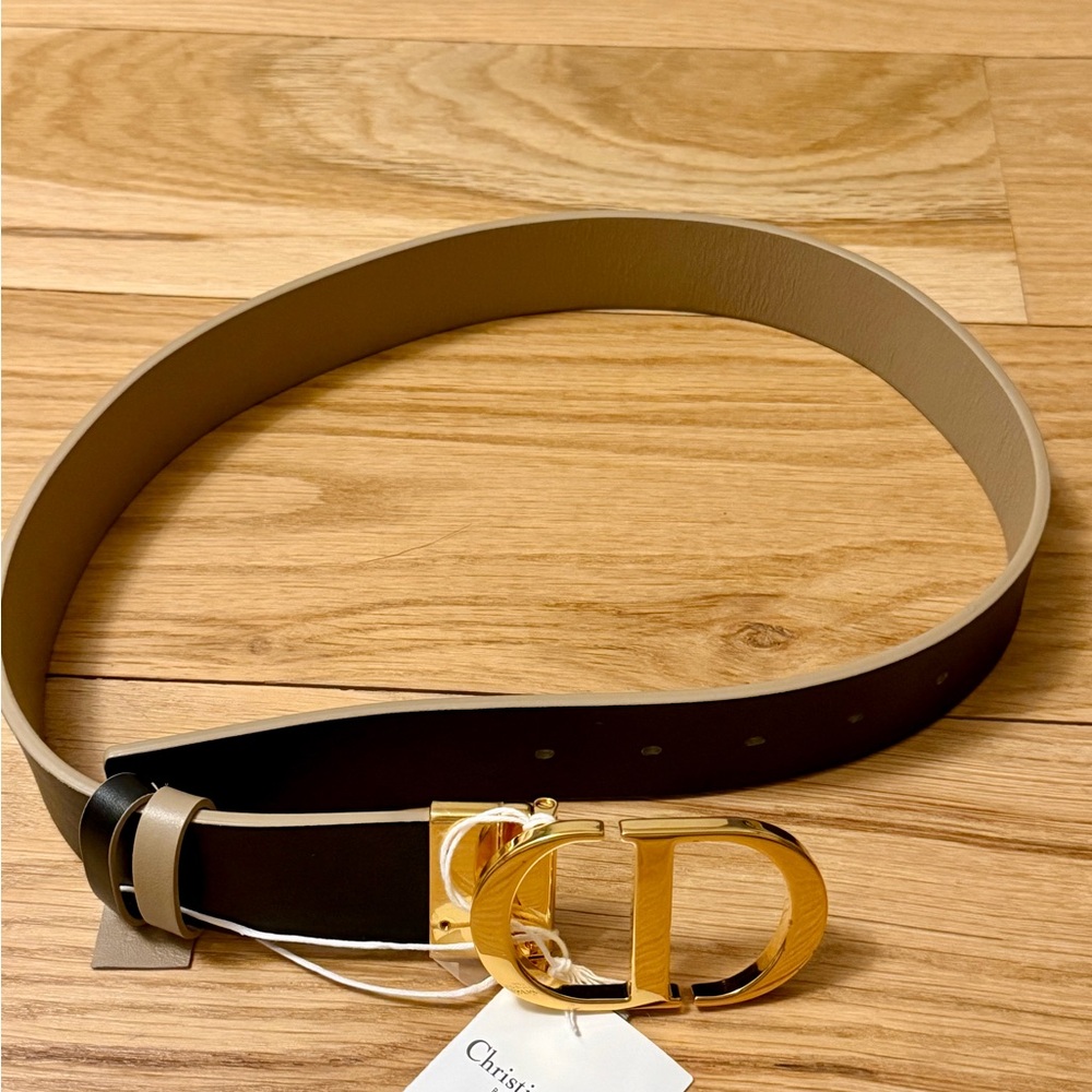NWT!  Christian Dior Reversible Leather Belt - Picture 4 of 11